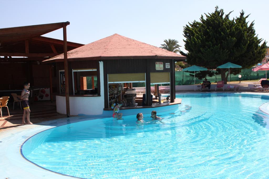 Astreas Beach Hotel Apartments Protaras Dış mekan fotoğraf
