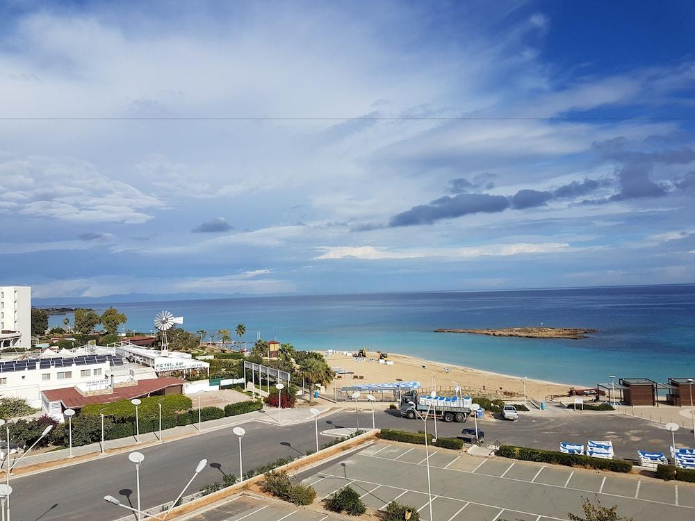 Astreas Beach Hotel Apartments Protaras Dış mekan fotoğraf